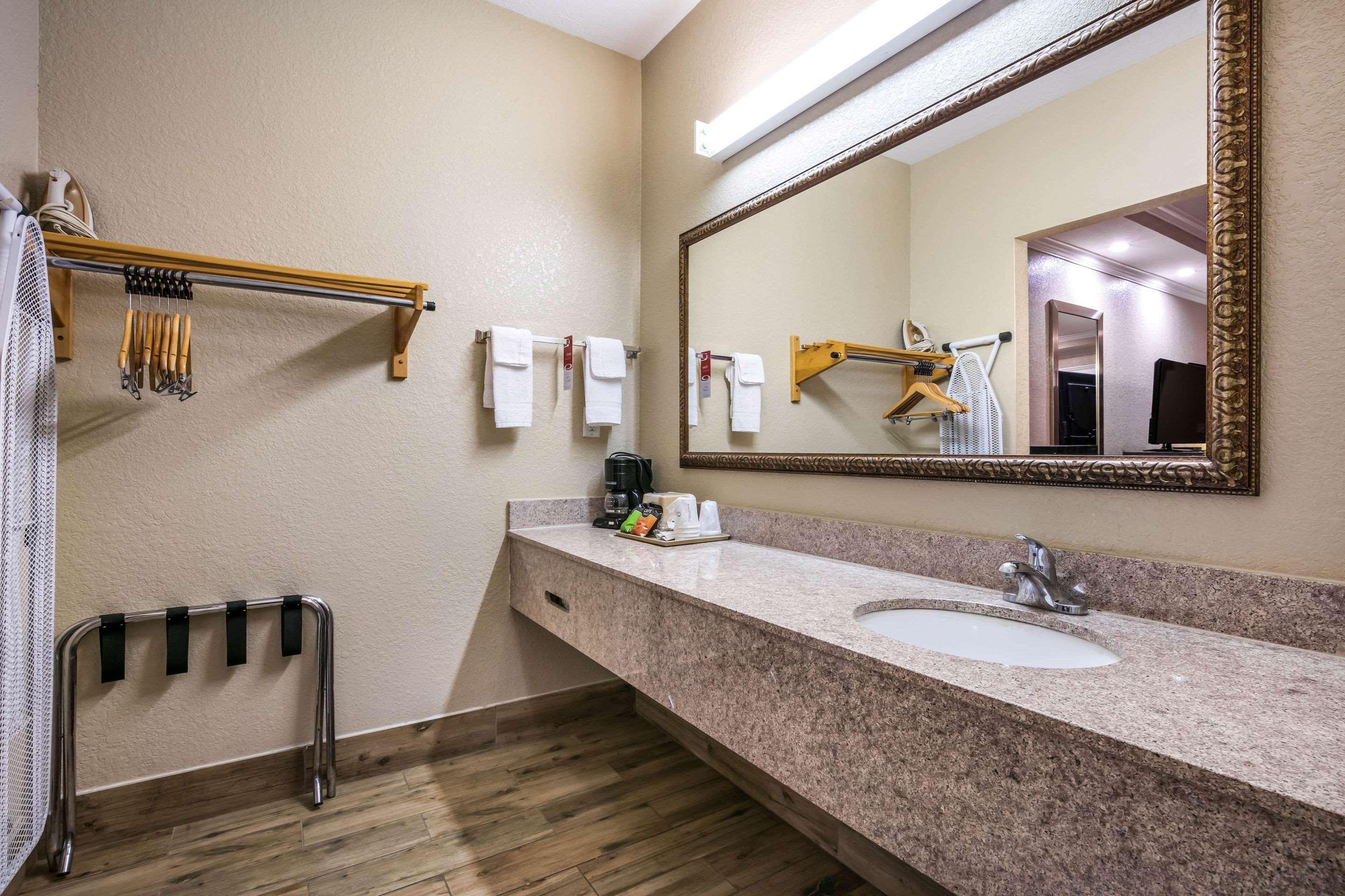 Econo Lodge Inn & Suites Horn Lake Dış mekan fotoğraf