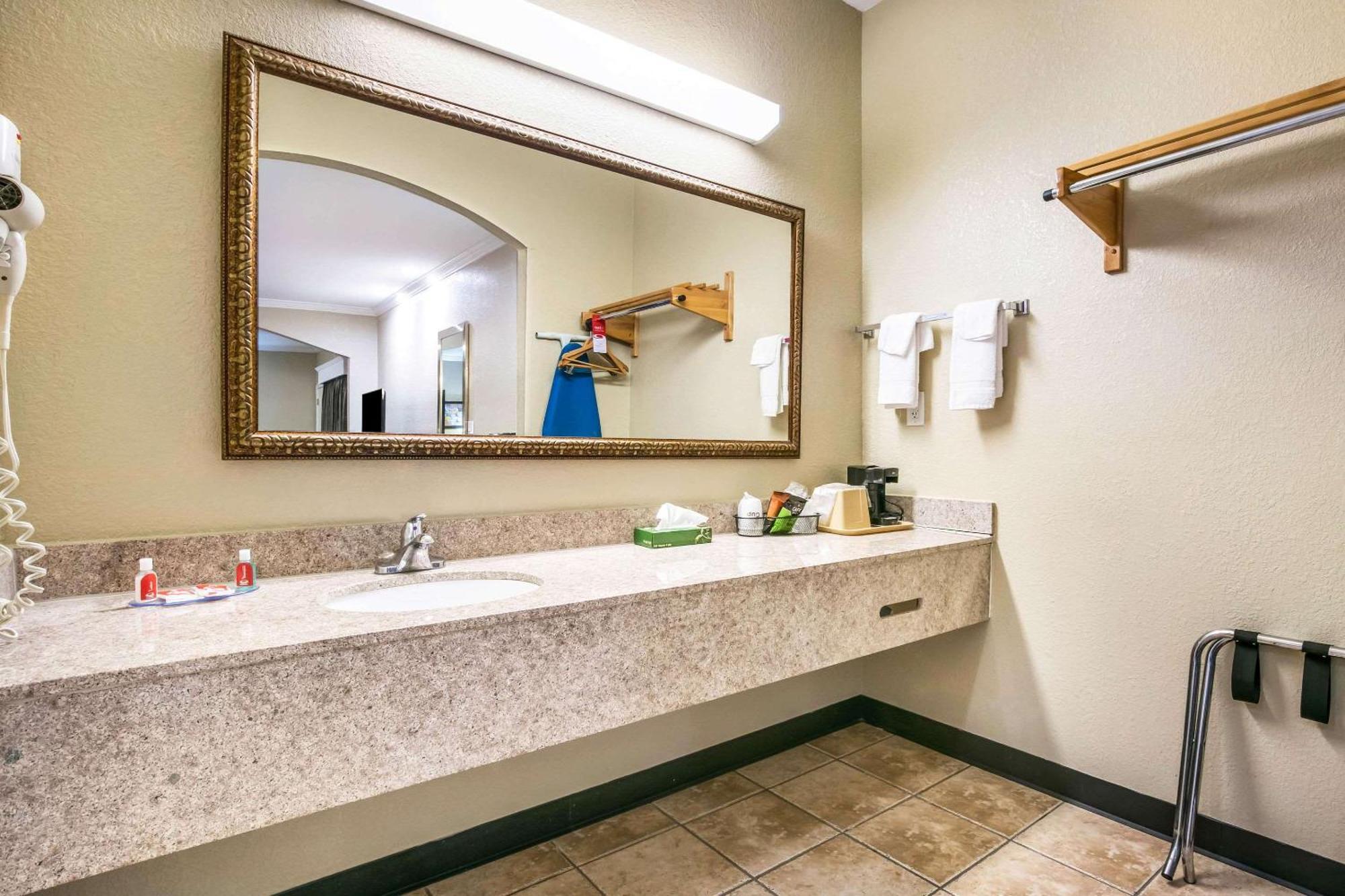 Econo Lodge Inn & Suites Horn Lake Dış mekan fotoğraf